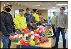 Moraine Park Student From Lomira  Assists With Class Donation To  Operation Christmas Child